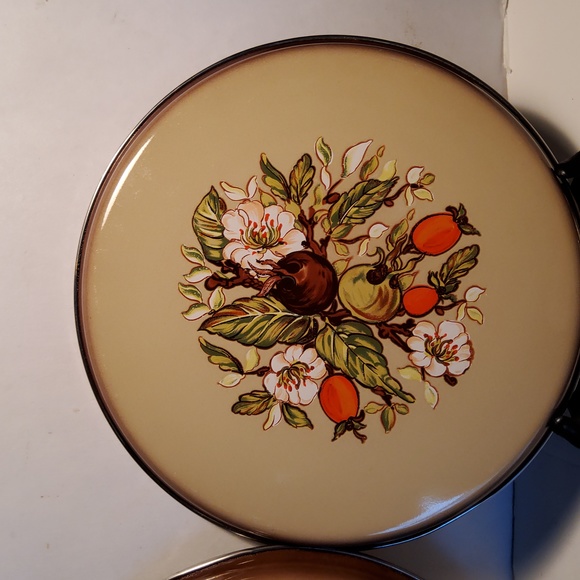 Vintage USA Goodwood style Spice of life enamel burner covers. - Picture 2 of 12